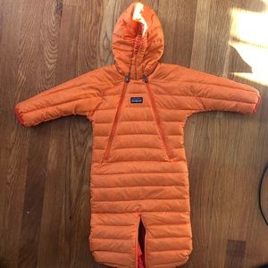 Patagonia baby puffer bunting!